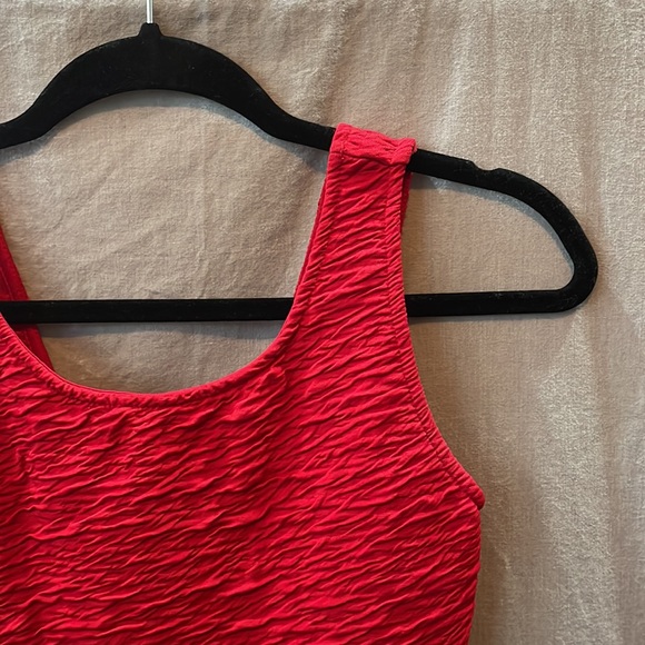 Beautiful Red Sexy Dress - Picture 2 of 3